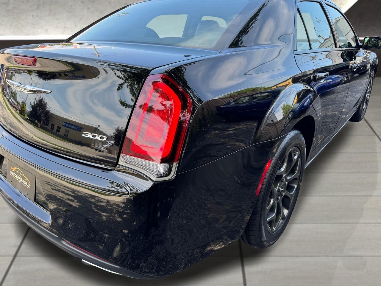 2018 Chrysler 300 300S AWD+New Tires+Brakes+Leather Photo