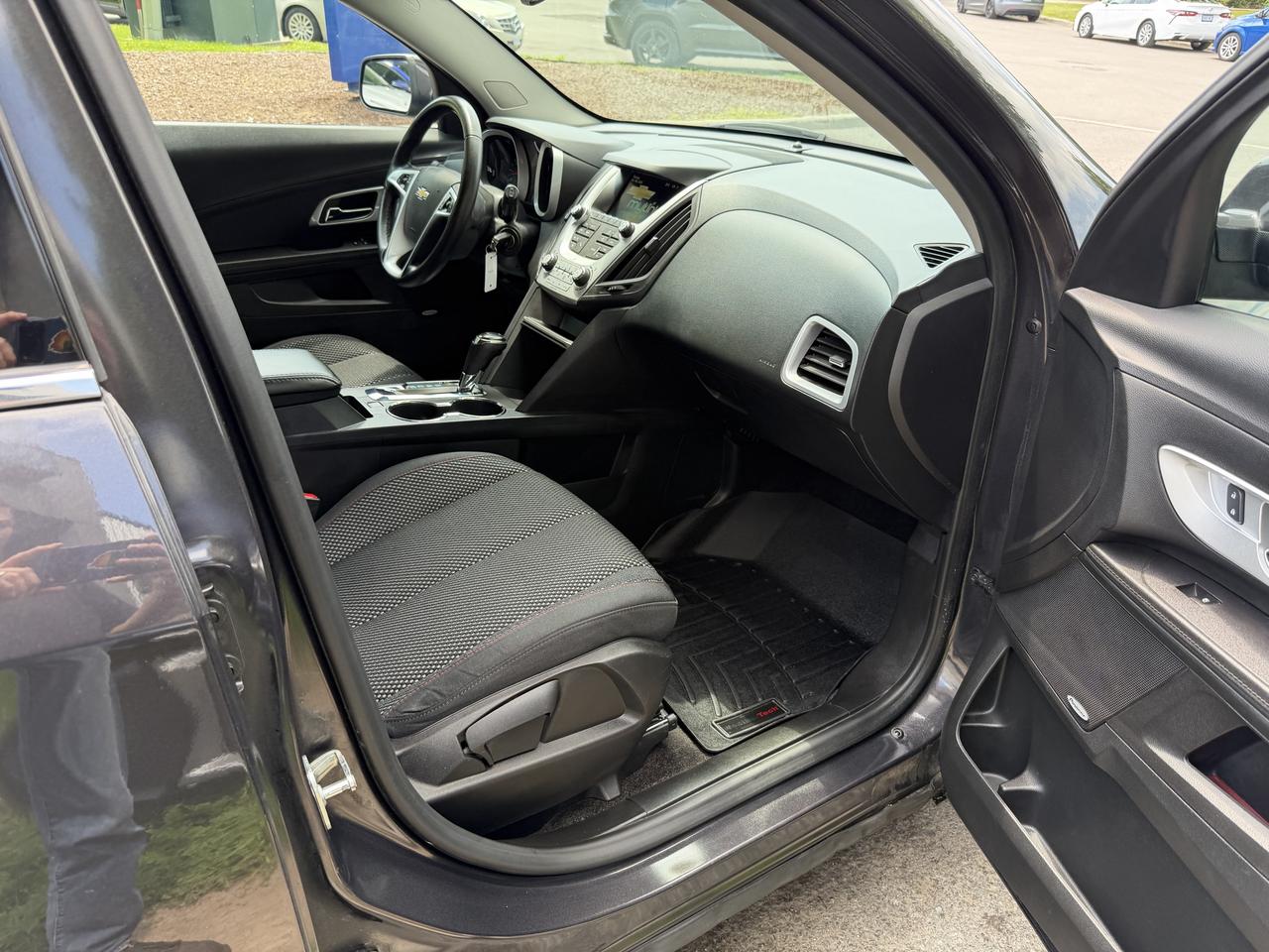 2016 Chevrolet Equinox V6-OIL SPRAYED YEARLY, 1 OWNER, DEALER SERVICED! Photo