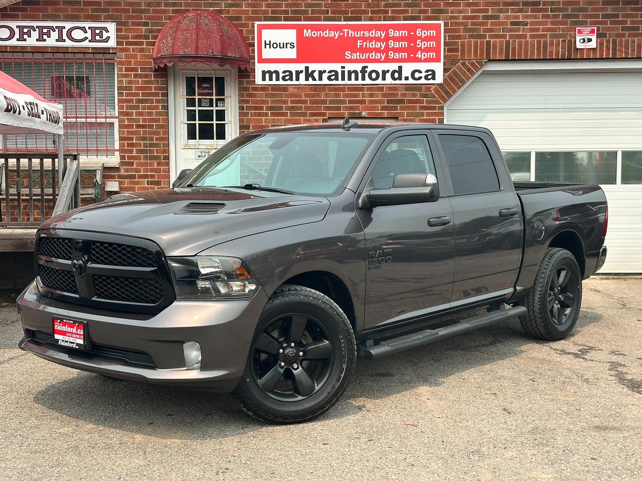 Used 2021 RAM 1500 Classic Express4x4 Crew V6 HTD-Cloth FM/XM RemStart RvCam for sale in Bowmanville, ON