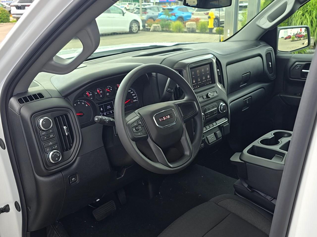 2026 GMC Sierra 1500 Crew Cab Short Box 4-Wheel Drive Pro Photo