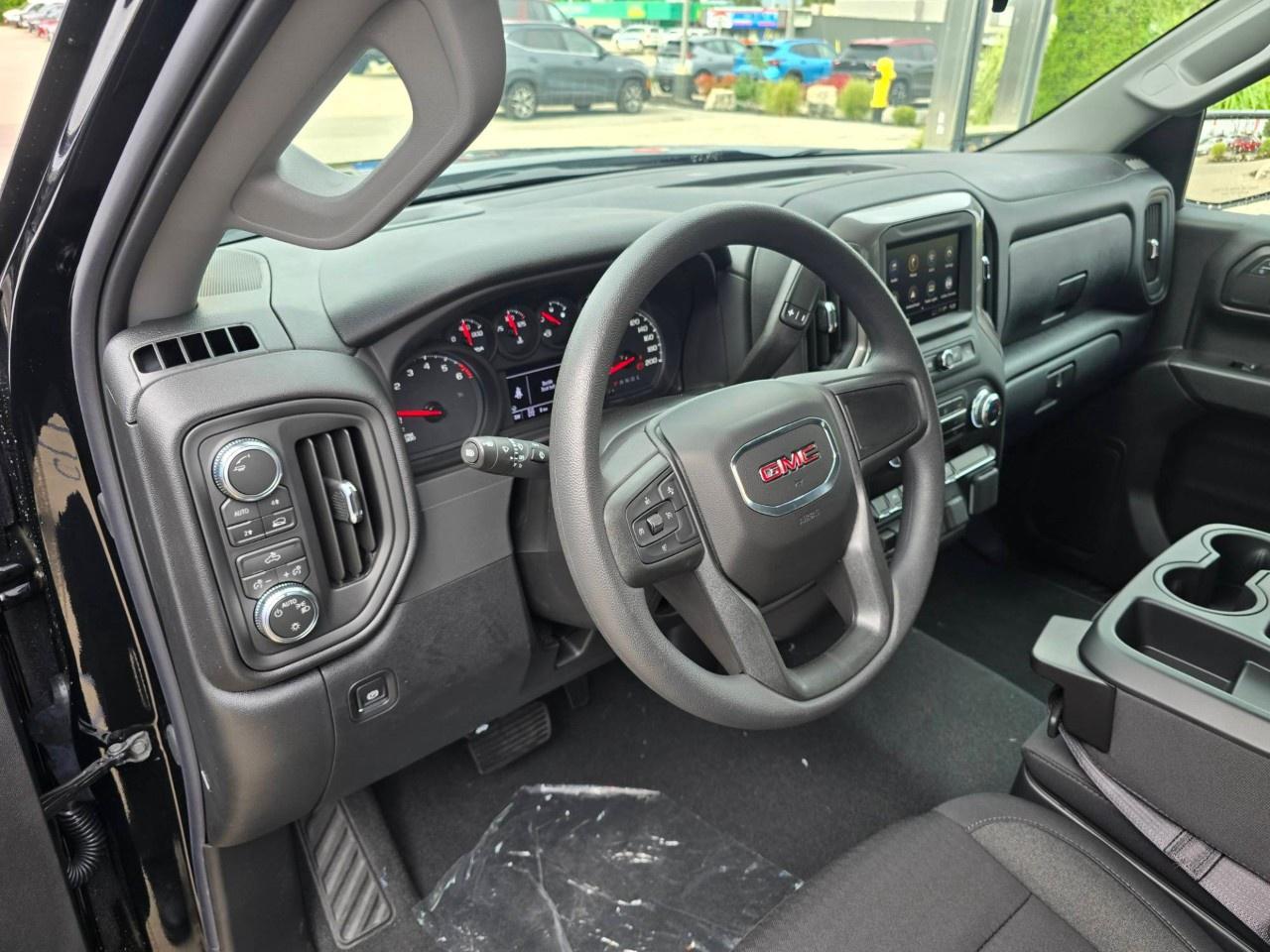 2026 GMC Sierra 1500 Crew Cab Short Box 4-Wheel Drive Pro Photo