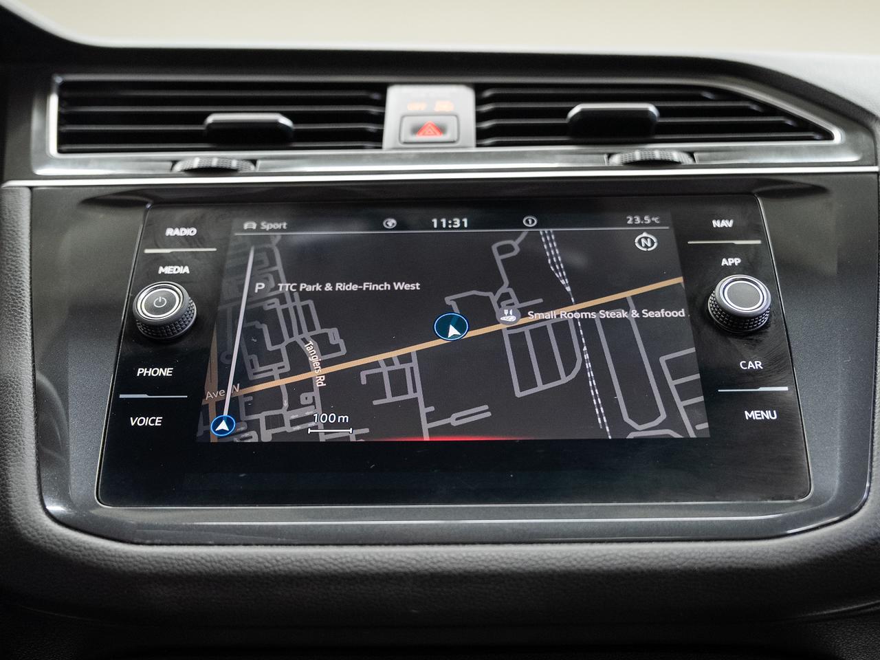 2022 Volkswagen Tiguan HIGHLINE R-LINE AWD | Nav | Panoroof | CarPlay