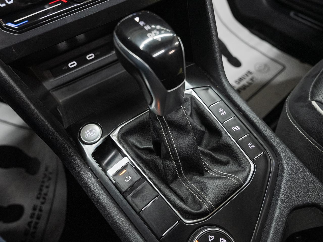 2022 Volkswagen Tiguan HIGHLINE R-LINE AWD | Nav | Panoroof | CarPlay