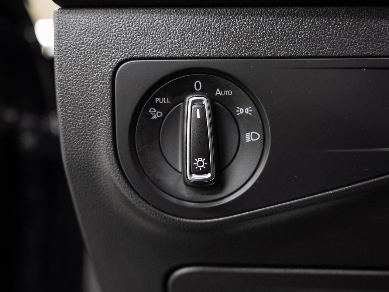 2022 Volkswagen Tiguan HIGHLINE R-LINE AWD | Nav | Panoroof | CarPlay Photo