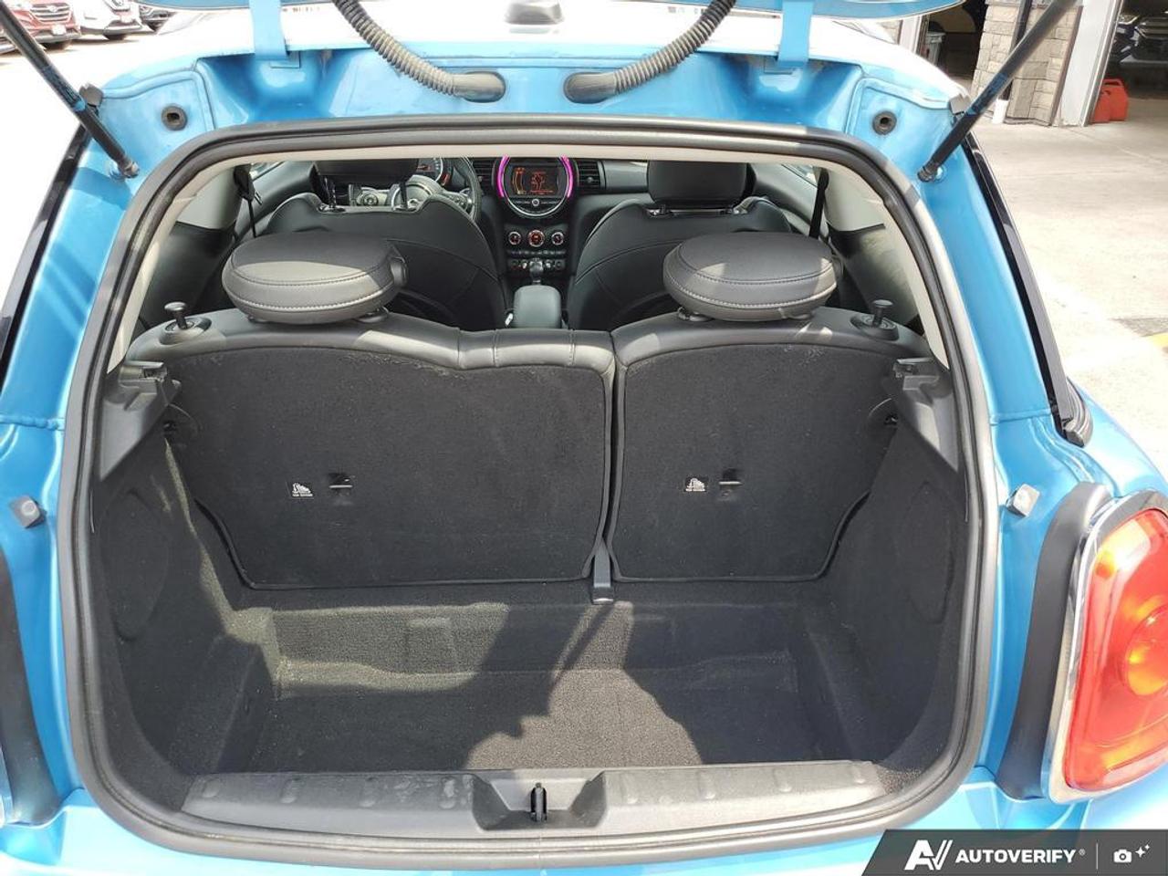 2018 MINI Cooper COOPER-LEATHER-SUNROOF-BLUETOOTH Photo