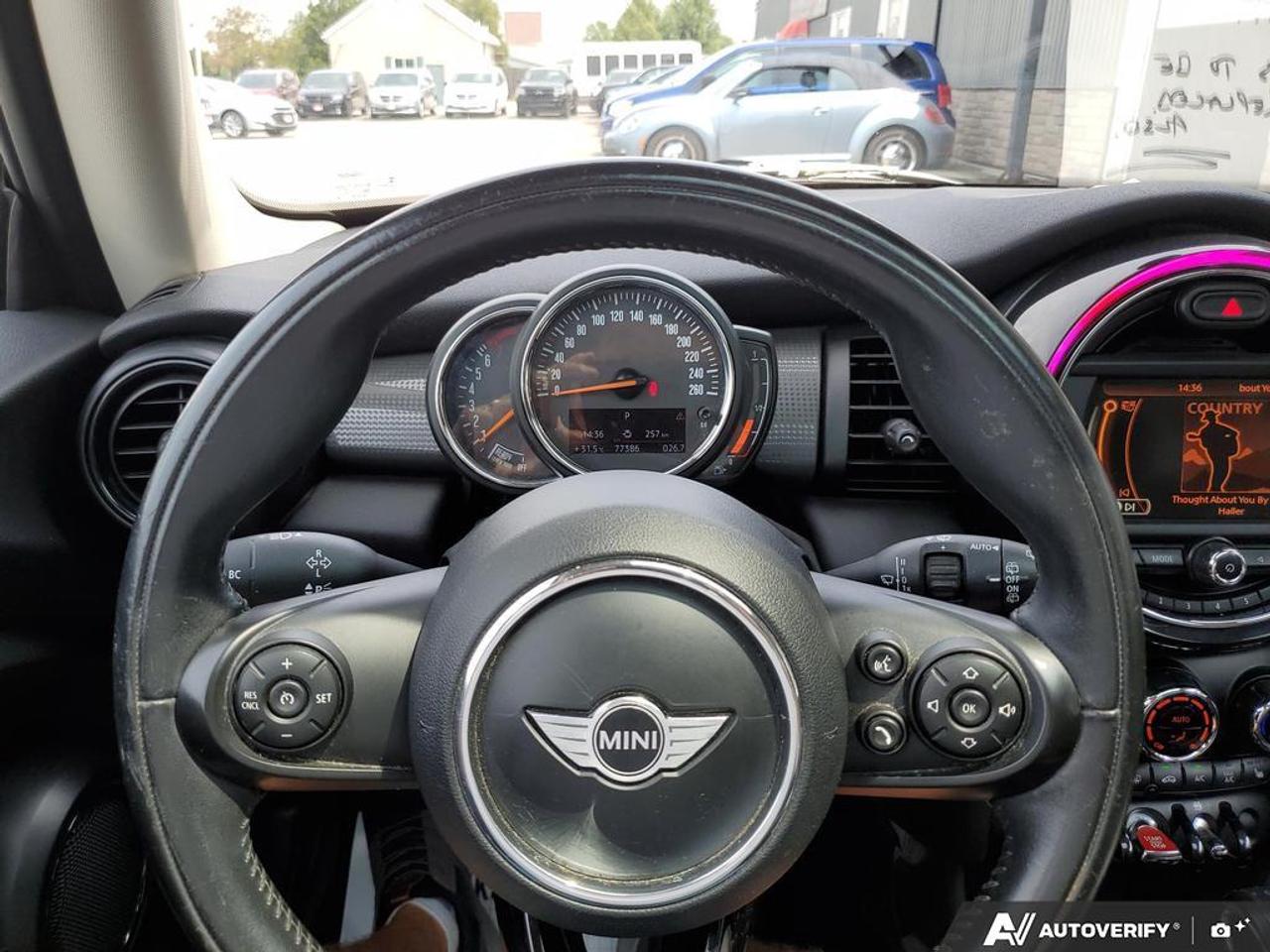 2018 MINI Cooper COOPER-LEATHER-SUNROOF-BLUETOOTH Photo