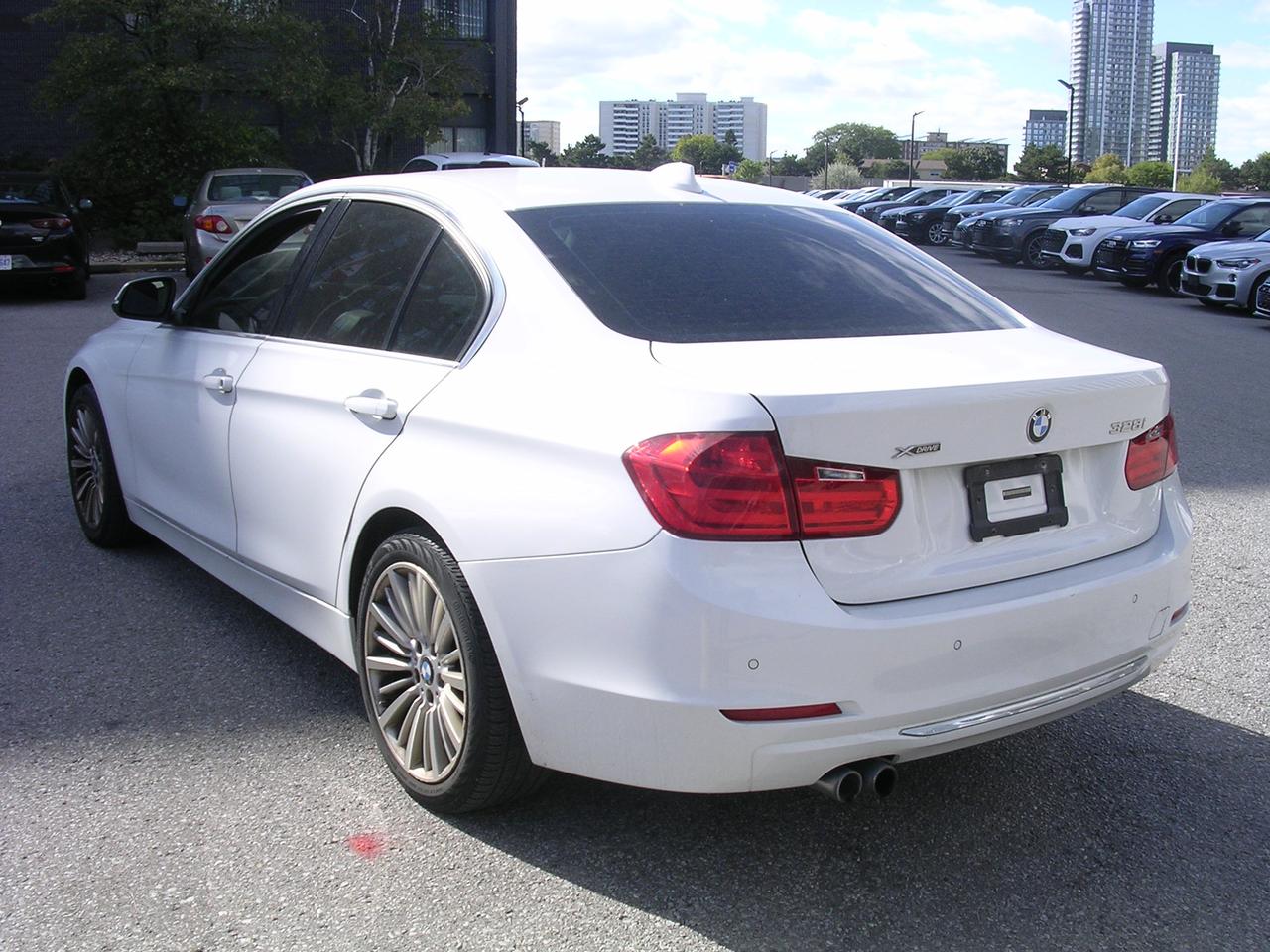 2014 BMW 3 Series 4dr Sdn 328i xDrive AWD Photo4