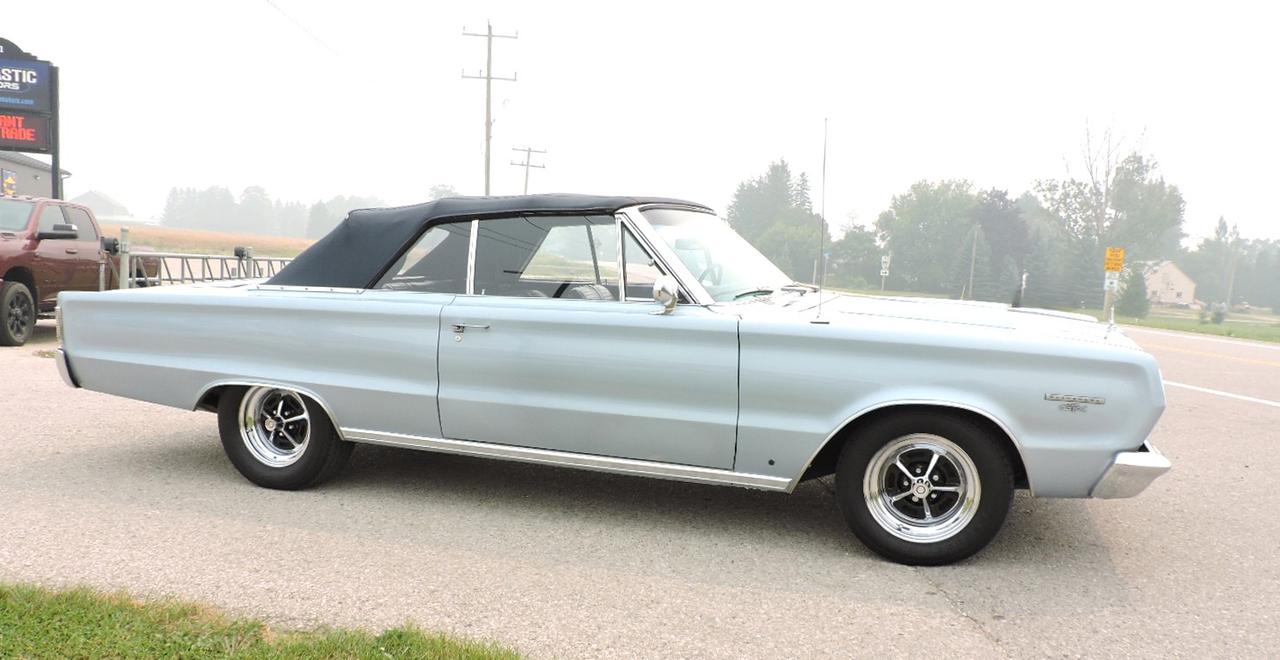 1967 Plymouth GTX 440 5-Speed Air Conditioned With 3-YR Warranty Photo4