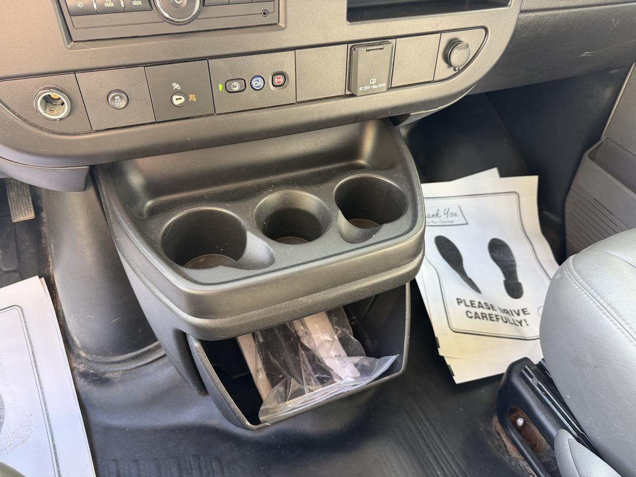 2023 Chevrolet Express Cargo Van ONLY 24,000KM!!! BLUETOOTH, KEYLESS ENTRY, CRUISE! - Photo #28
