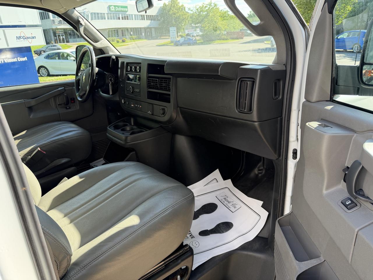 2023 Chevrolet Express Cargo Van ONLY 24,000KM!!! BLUETOOTH, KEYLESS ENTRY, CRUISE! - Photo #31