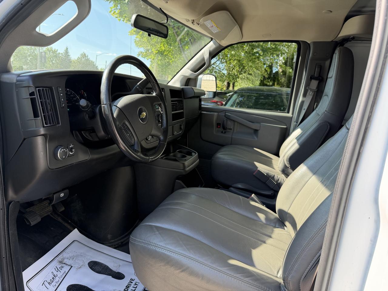 2023 Chevrolet Express Cargo Van ONLY 24,000KM!!! BLUETOOTH, KEYLESS ENTRY, CRUISE! Photo