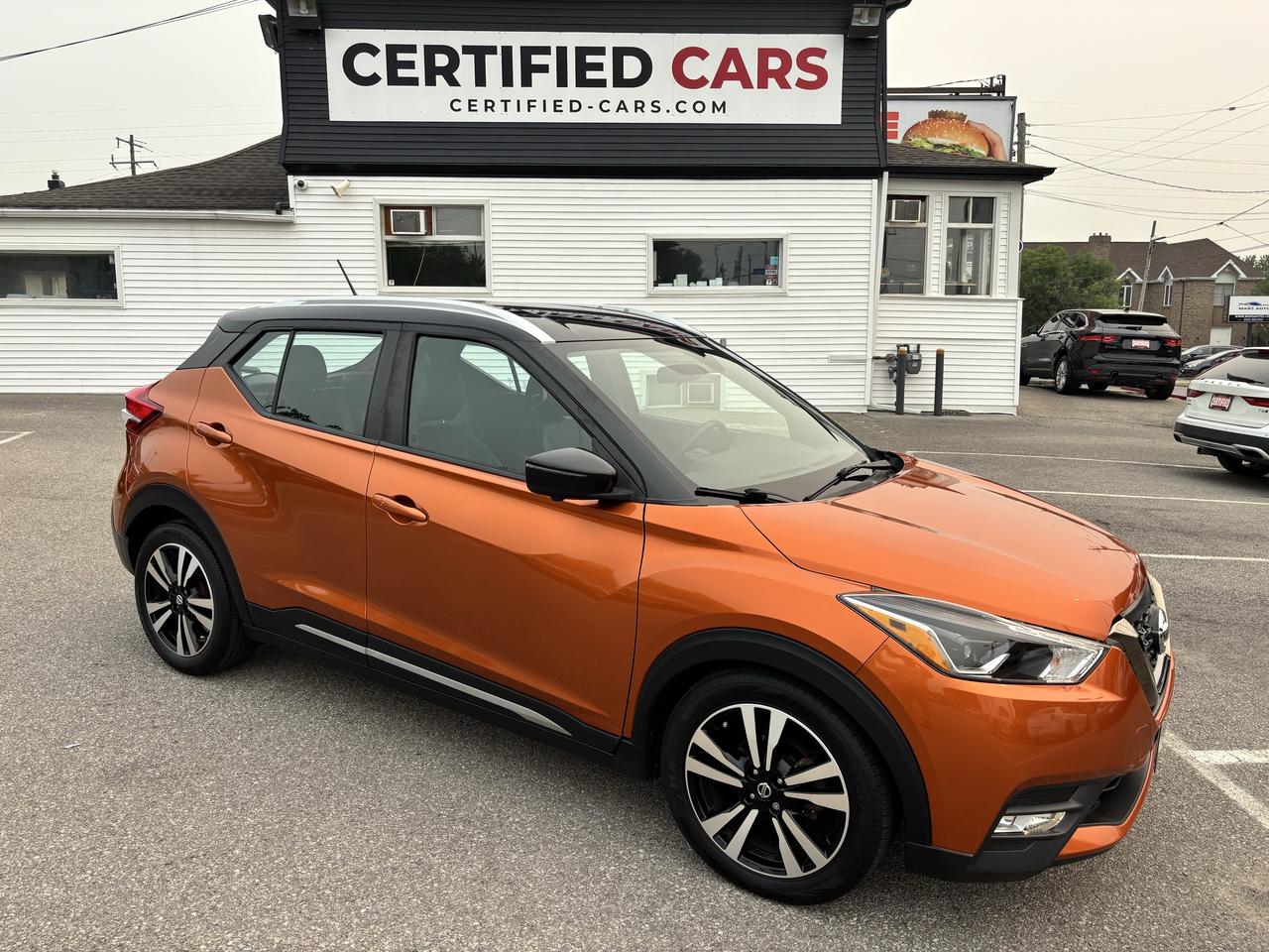 2019 Nissan Kicks SR ** BSM, CARPLAY, HTD LEATH **