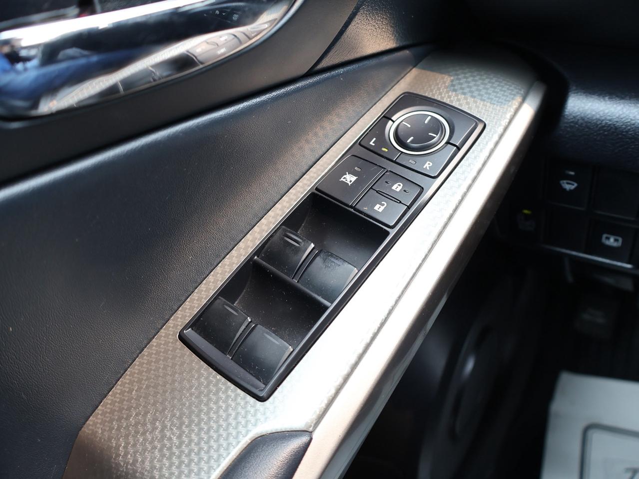 2015 Lexus IS 350 F-SPORT AWD CERTIFIED *26 SERVICE RECORDS*2nd WINTER* CAMERA NAV BLUETOOTH LEATHER HEATED SEATS SUNROOF CRUISE ALLOYS Photo