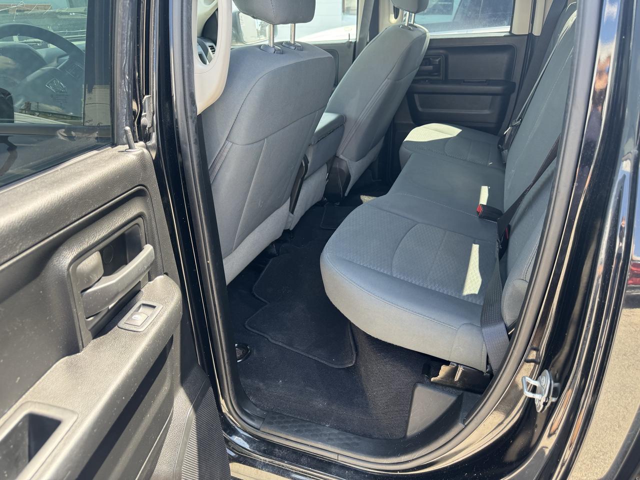 2020 RAM 1500 Classic ST - Photo #13