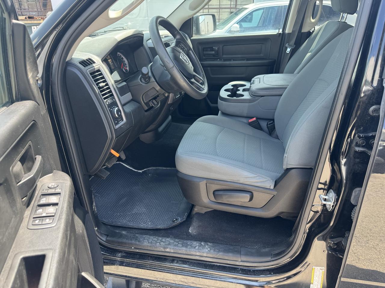 2020 RAM 1500 Classic ST Photo