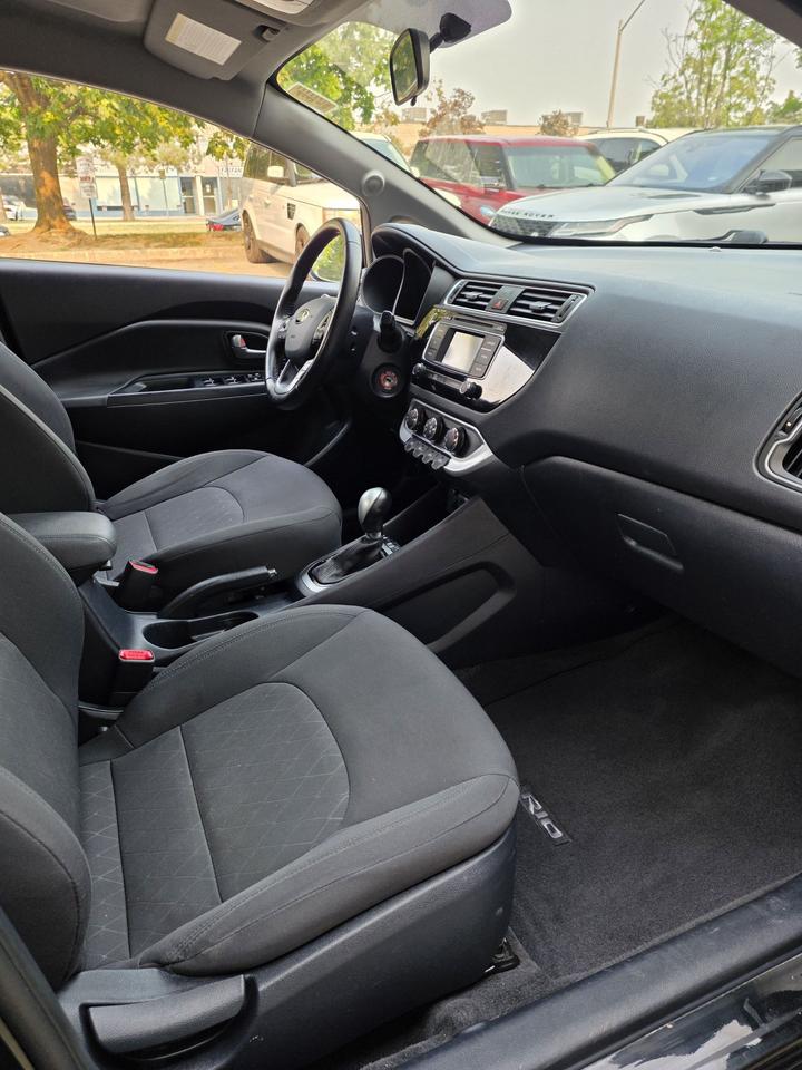 2016 Kia Rio EX Photo