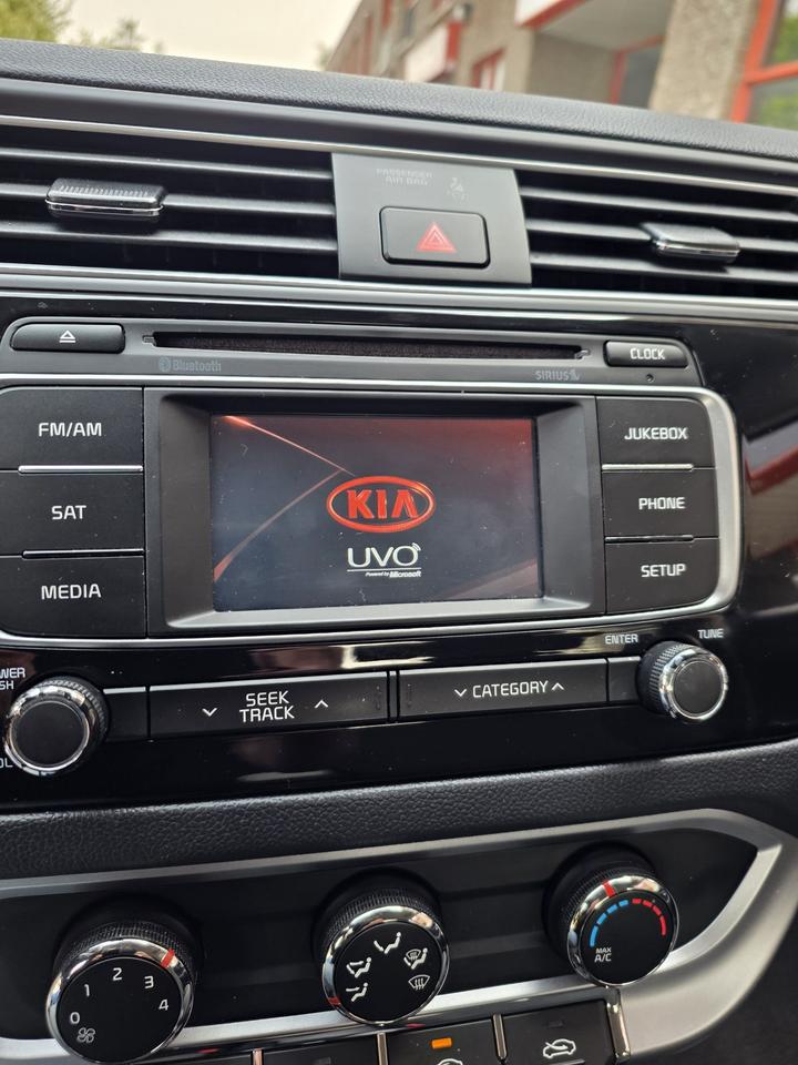 2016 Kia Rio EX Photo