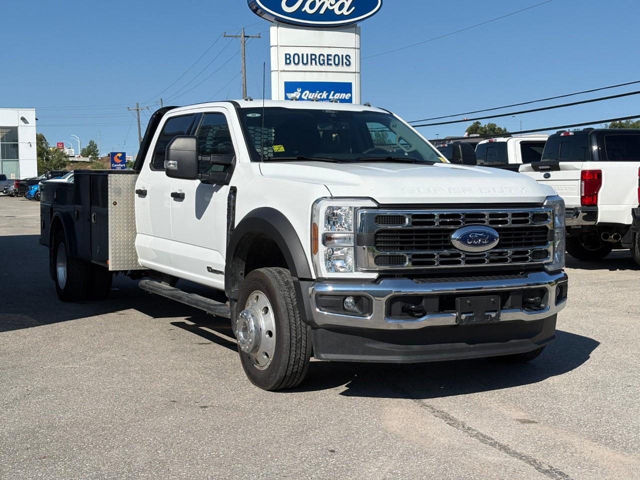 2025 Ford F-550 Super Duty DRW Photo