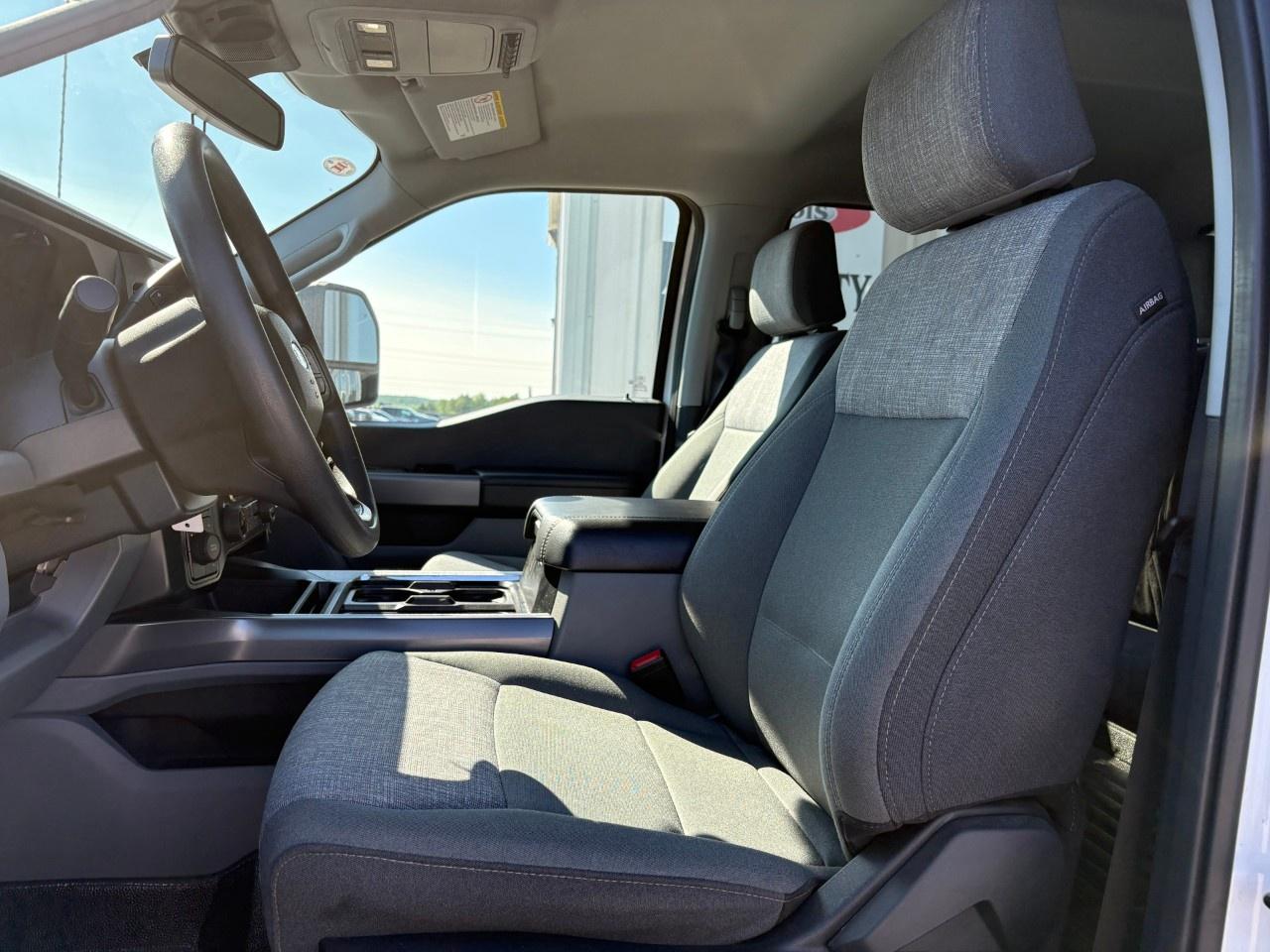 2025 Ford F-550 Super Duty DRW Photo