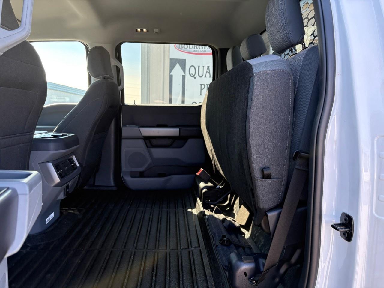2025 Ford F-550 Super Duty DRW Photo