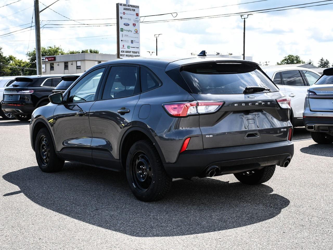2022 Ford Escape SE AWD Photo