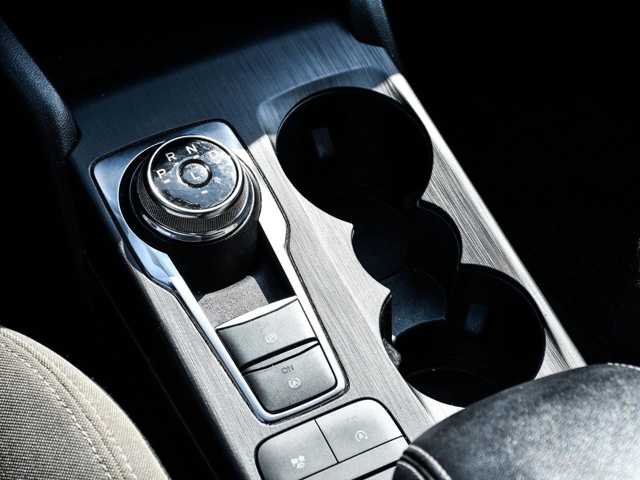 2022 Ford Escape SE AWD Photo