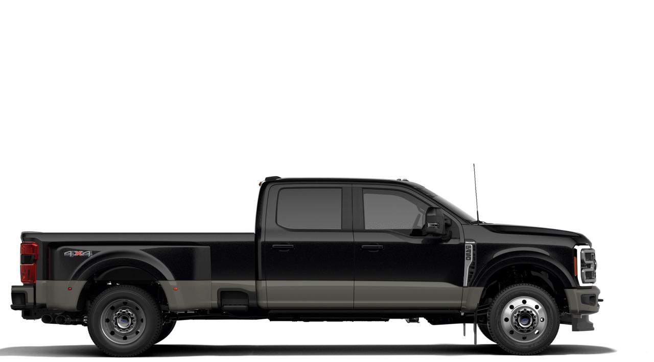 2027 Ford F-450 Super Duty DRW King Ranch Photo5