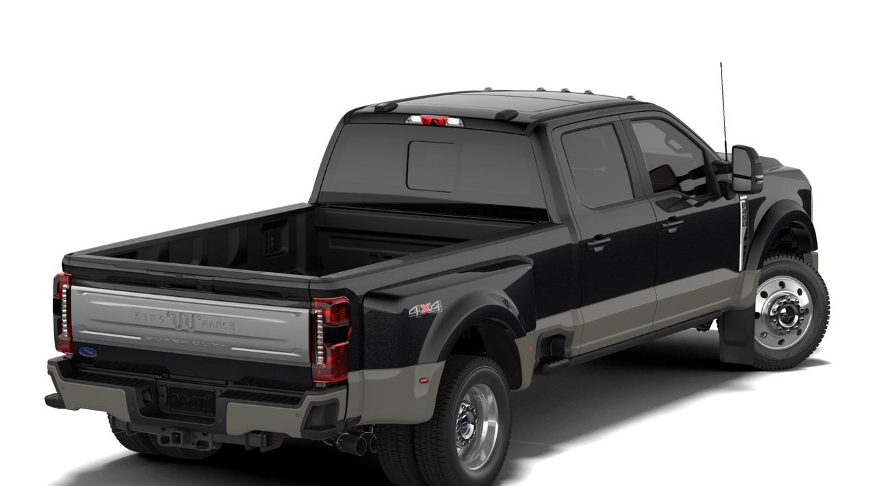 2027 Ford F-450 Super Duty DRW King Ranch Photo5