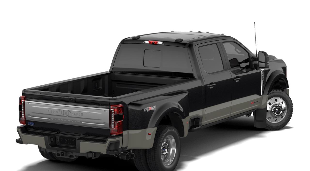 2027 Ford F-450 Super Duty DRW King Ranch Photo