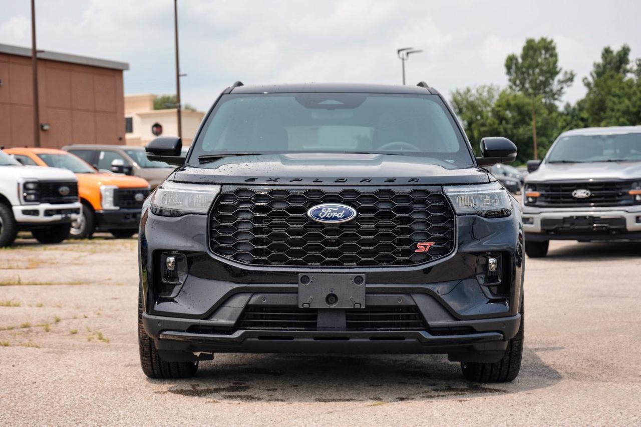 2026 Ford Explorer St 4wd | PANO ROOF | 7 PASSENGER |  HEATED STEERIN Photo