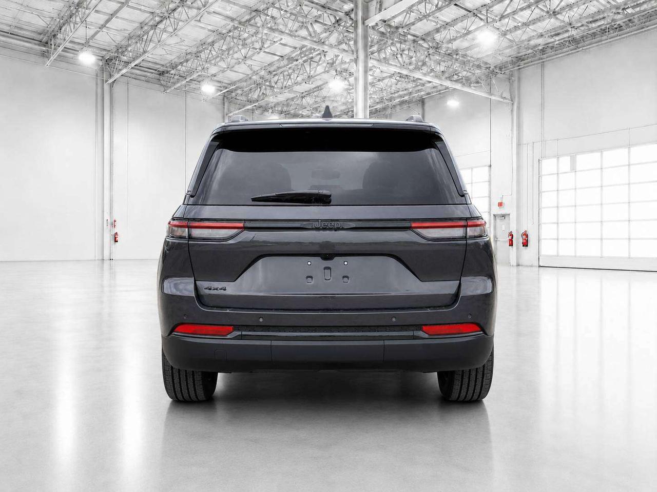 2026 Jeep Grand Cherokee LIMITED ALTITUDE | Lather | Tow Pkg | 4x4 Photo4
