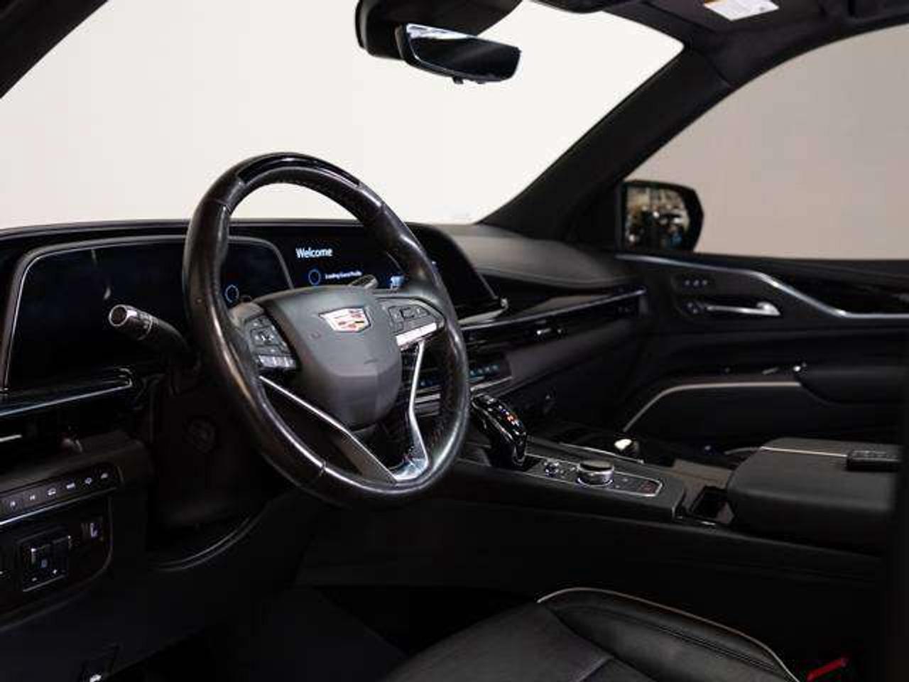 2021 Cadillac Escalade SPORT | 600 | 7 PASS | ASSIST PKG | 22 IN Photo