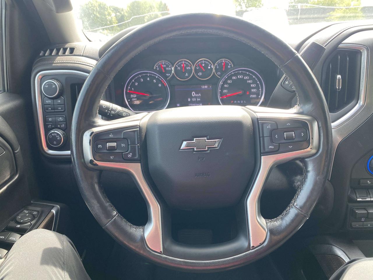 2019 Chevrolet Silverado 1500 RST, CLEAN CARFAX, REMOTE START, BACK UP CAMERA! Photo
