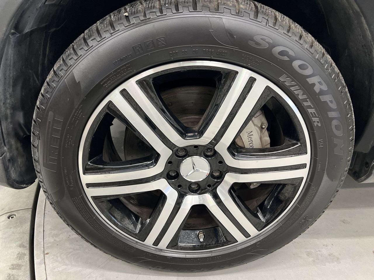 2019 Mercedes-Benz GLC GLC 300 PREMIUM AWD | HTD LEATHER | PANO ROOF |NAV Photo