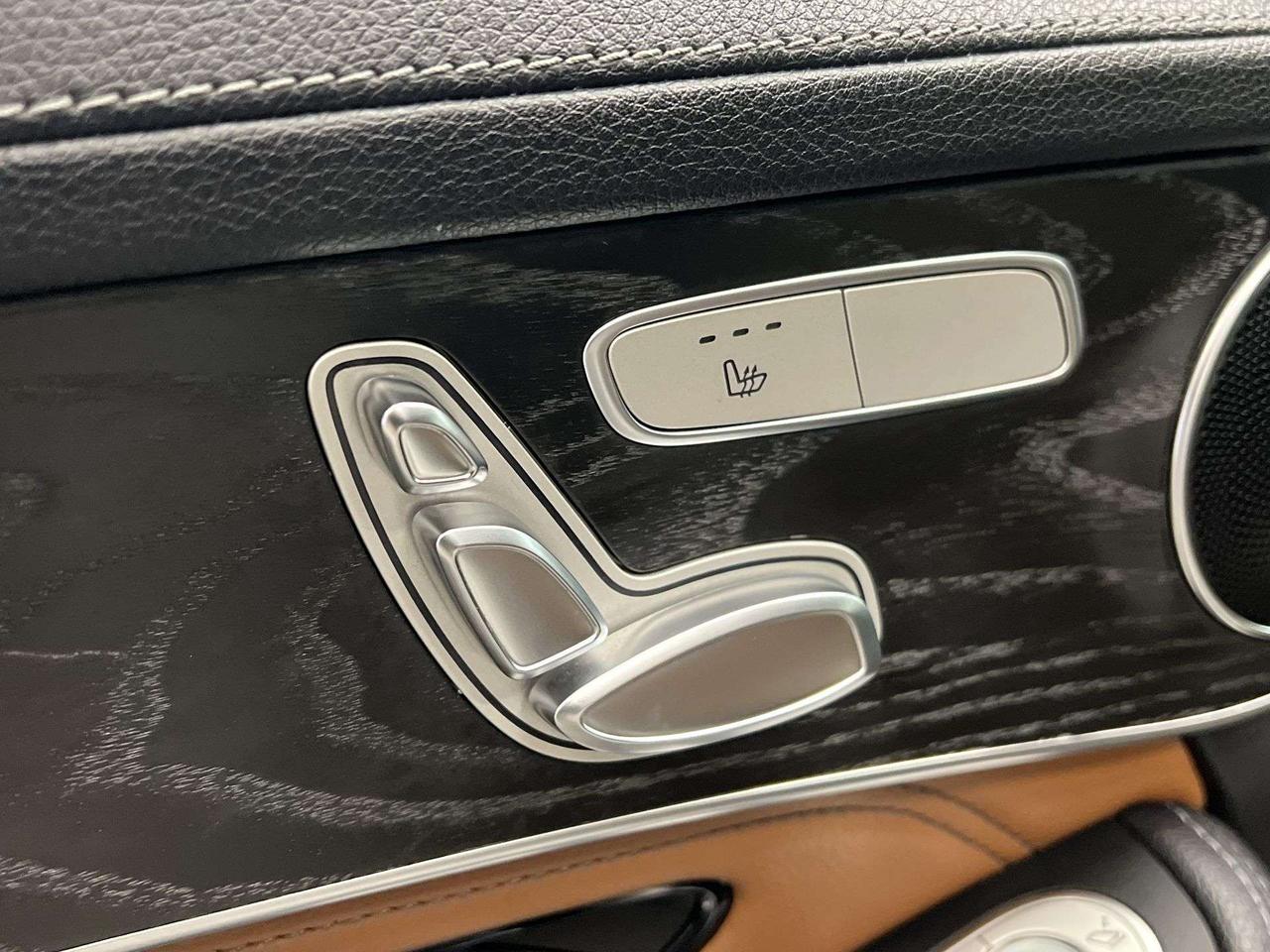 2019 Mercedes-Benz GLC GLC 300 PREMIUM AWD | HTD LEATHER | PANO ROOF |NAV Photo