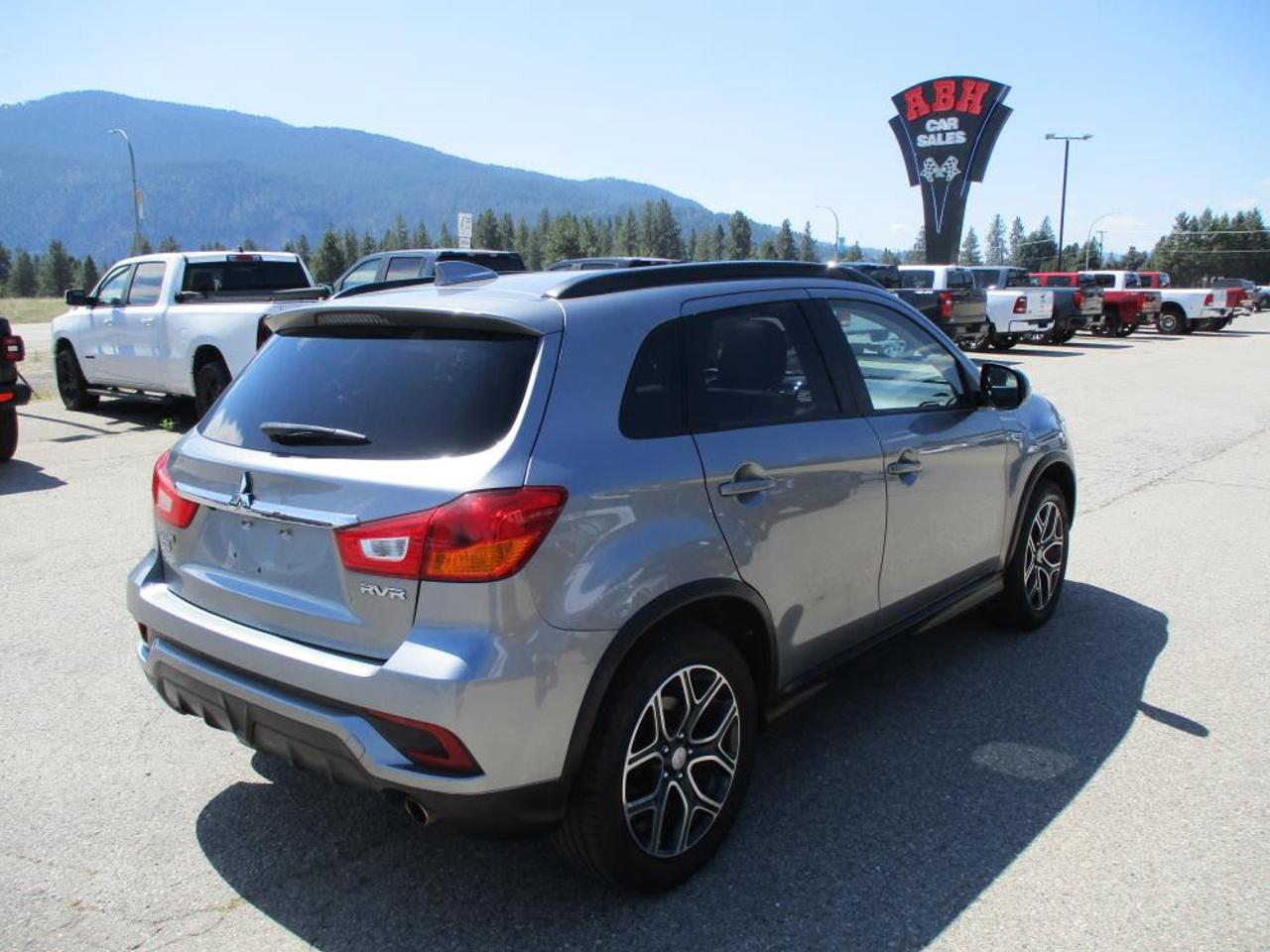 2018 Mitsubishi RVR GT 4WD Photo