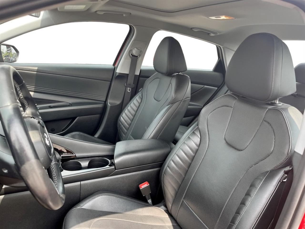 2022 Hyundai Elantra Ultimate w/Tech Pkg  - Low Mileage Photo