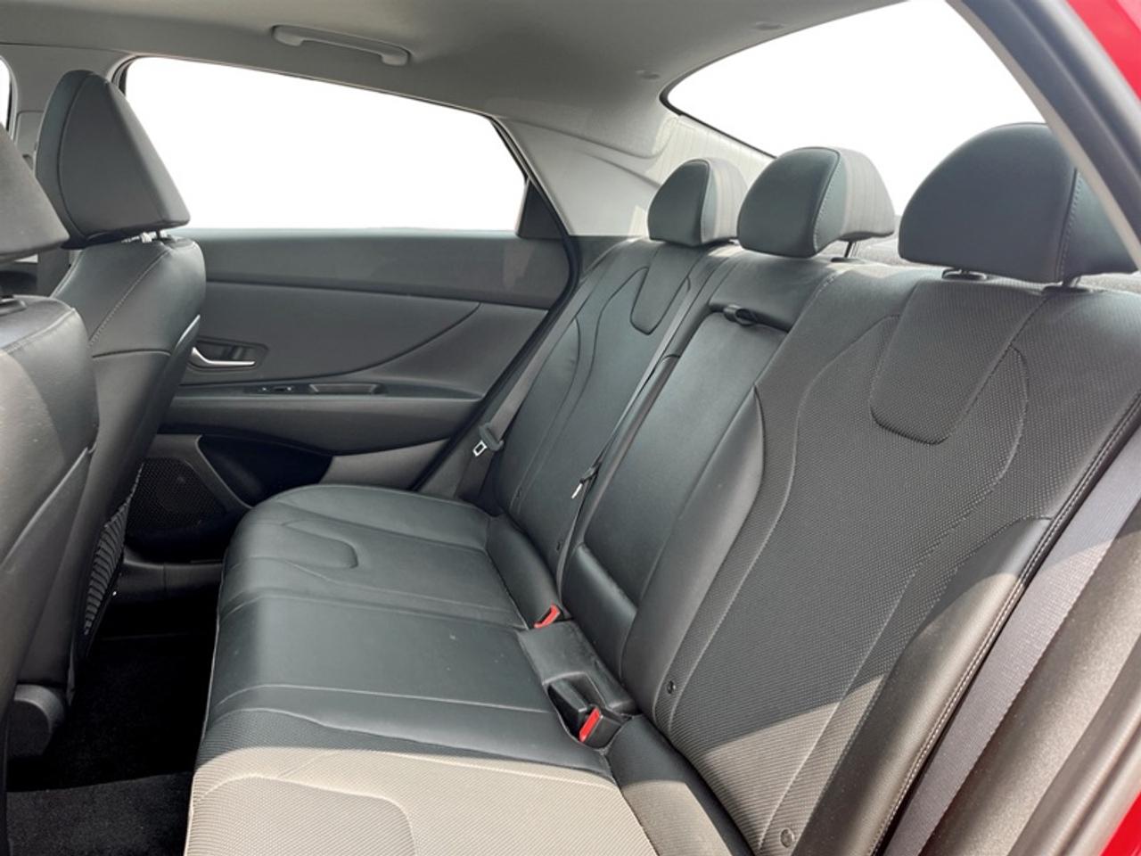 2022 Hyundai Elantra Ultimate w/Tech Pkg  - Low Mileage Photo