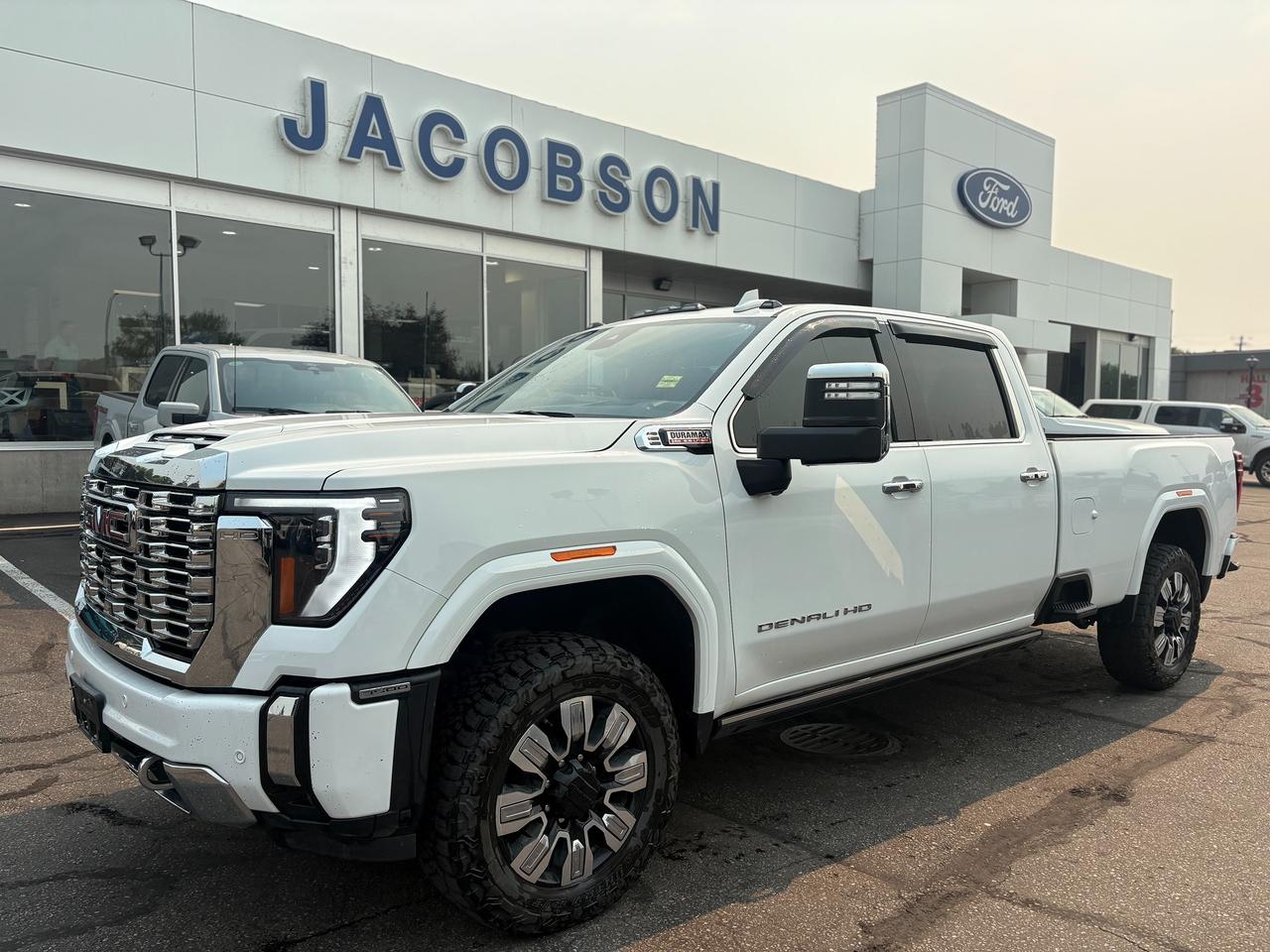 2024 GMC Sierra 3500 HD Denali Photo0