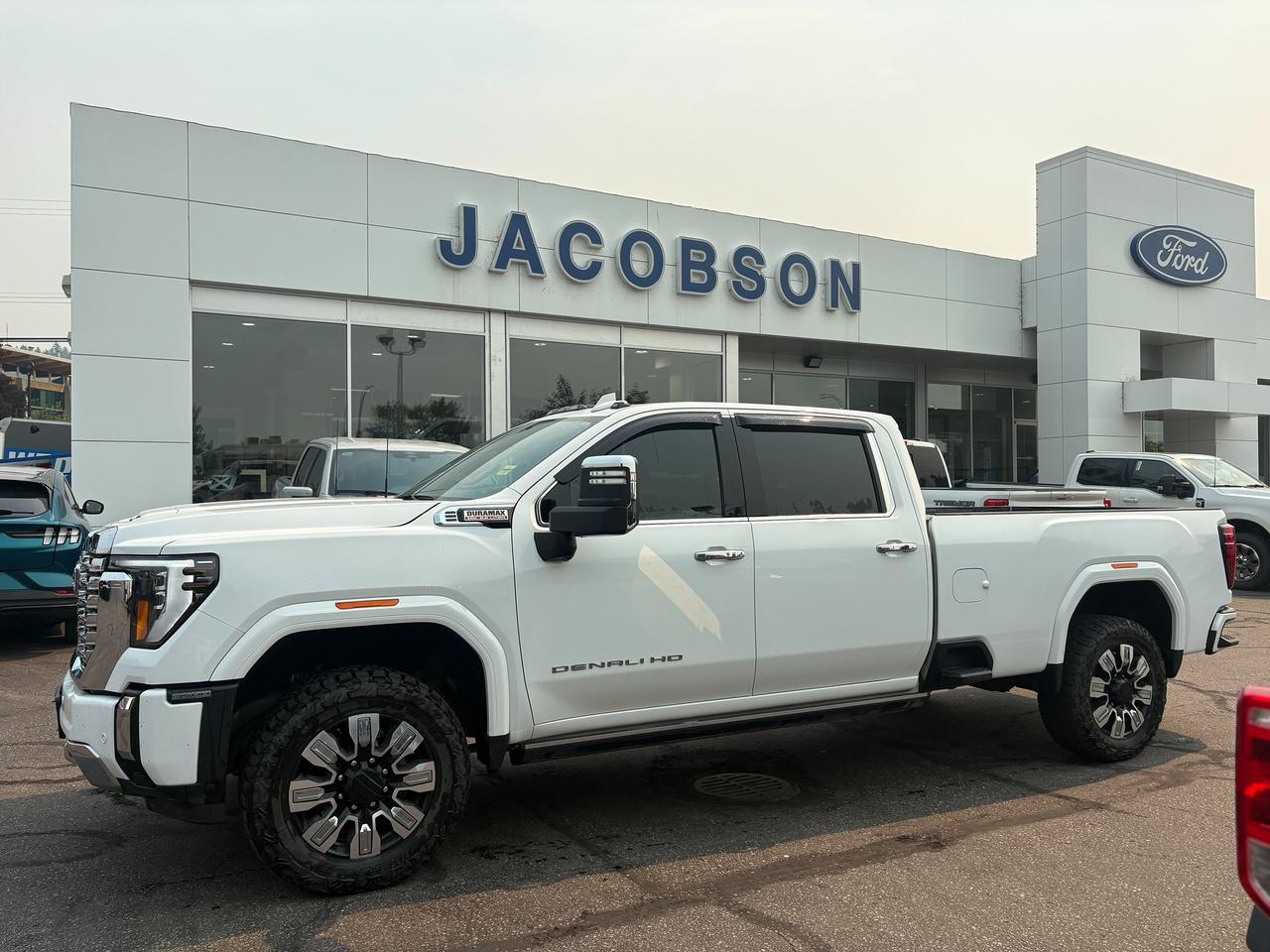 2024 GMC Sierra 3500 HD Denali Photo1