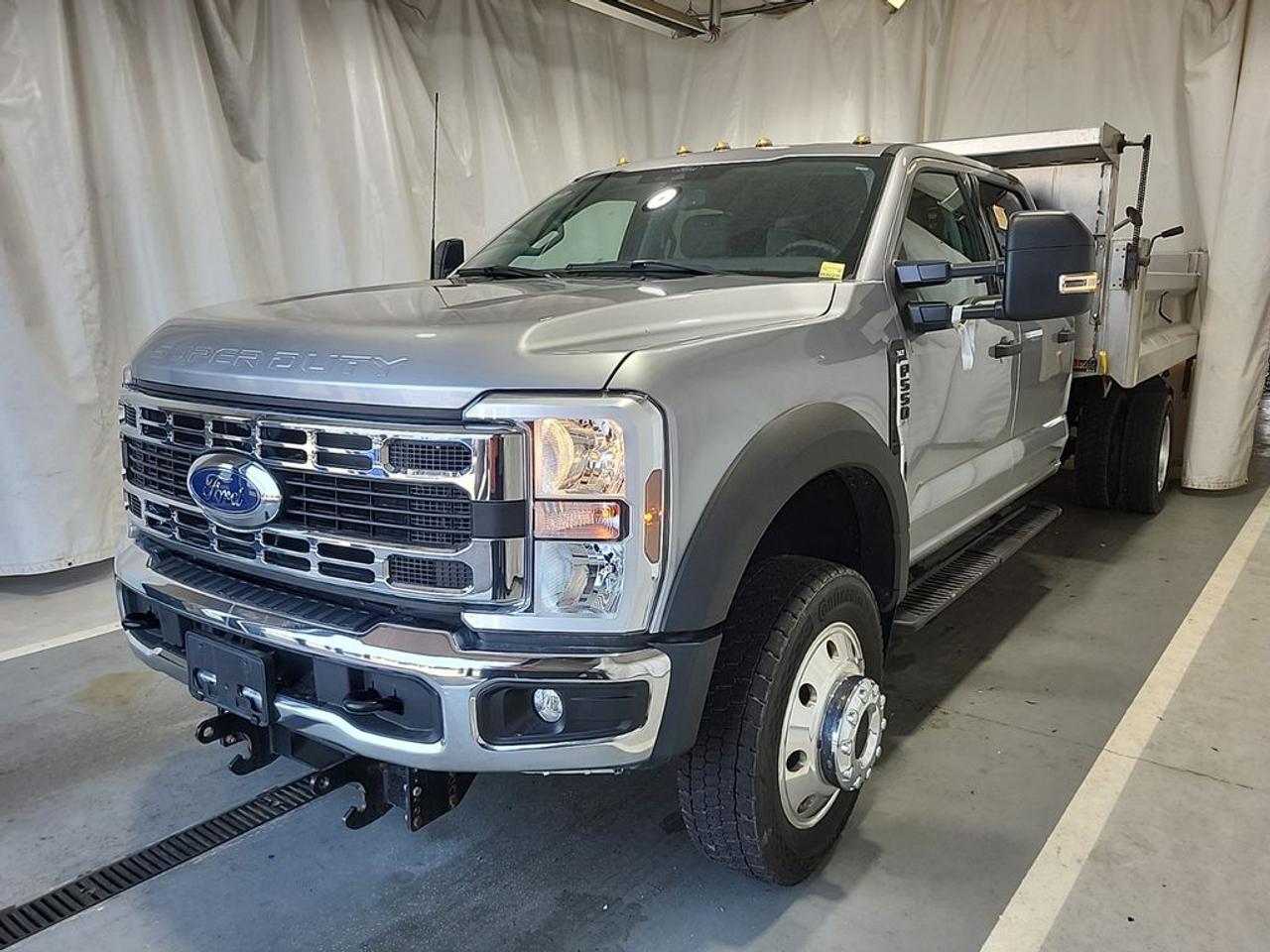 2024 Ford F-550 Super Duty DRW XLT Photo0