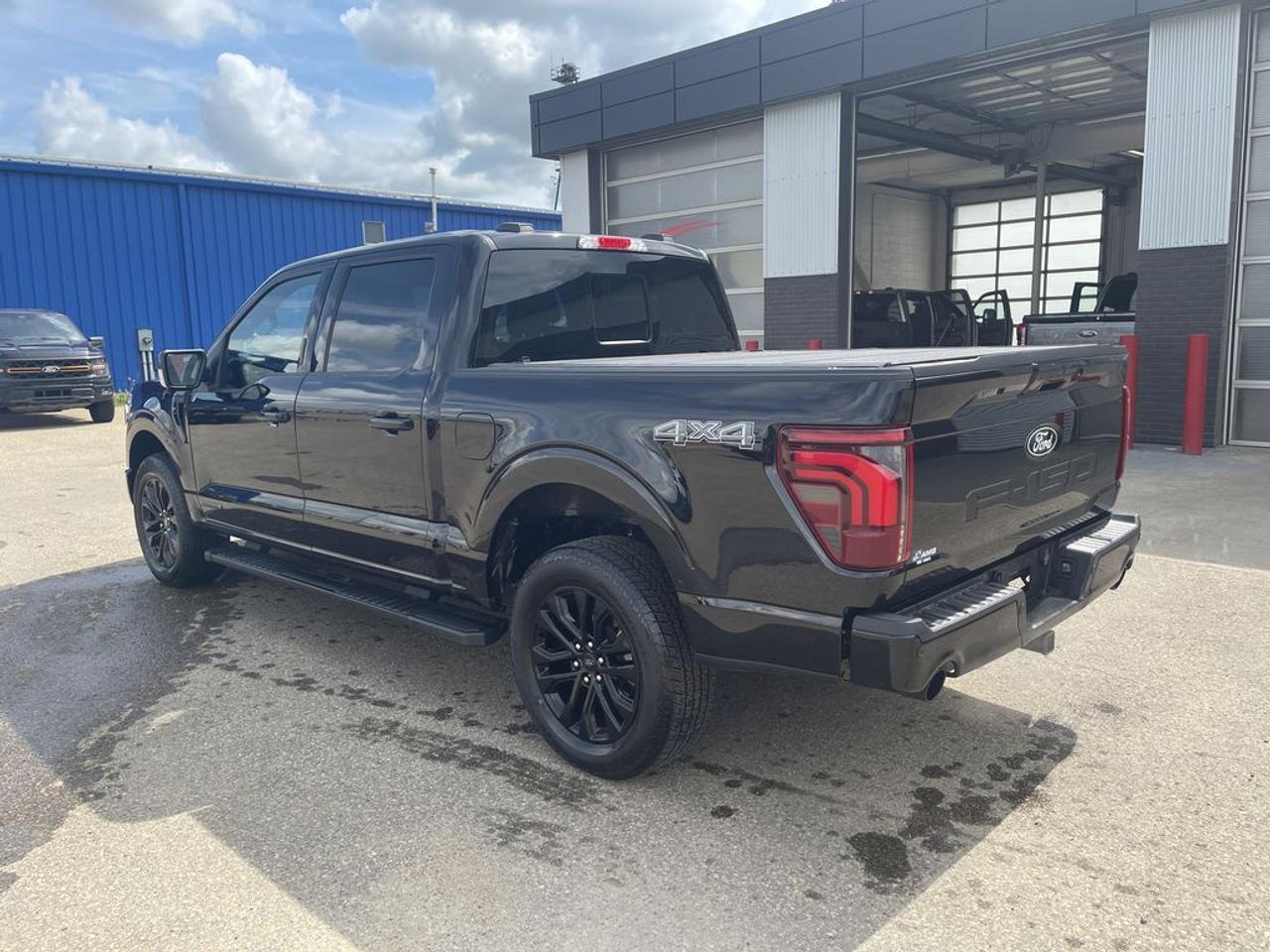 2024 Ford F-150 Lariat Photo4