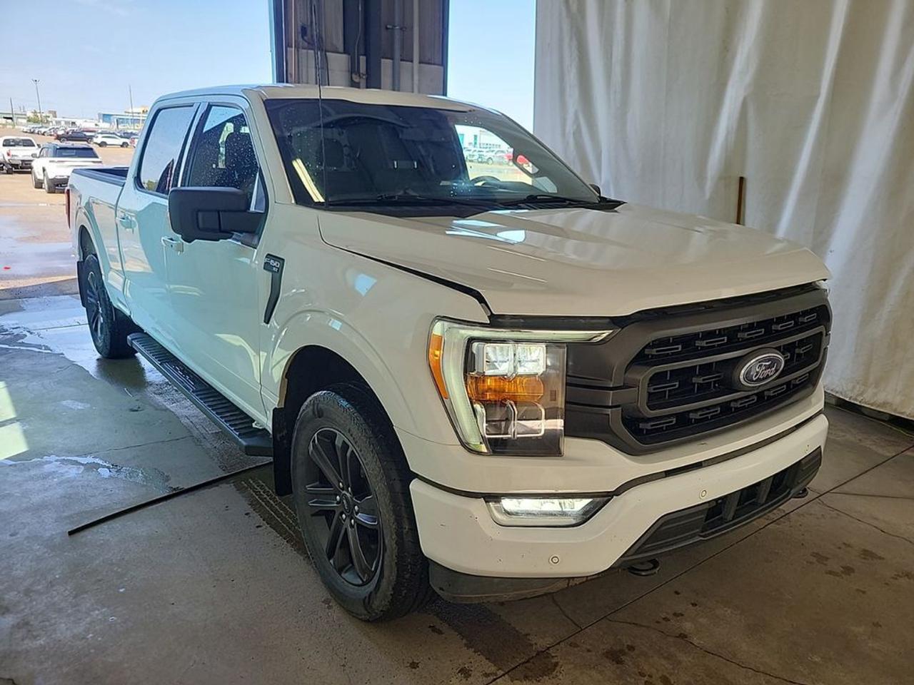 2022 Ford F-150 XLT Photo1