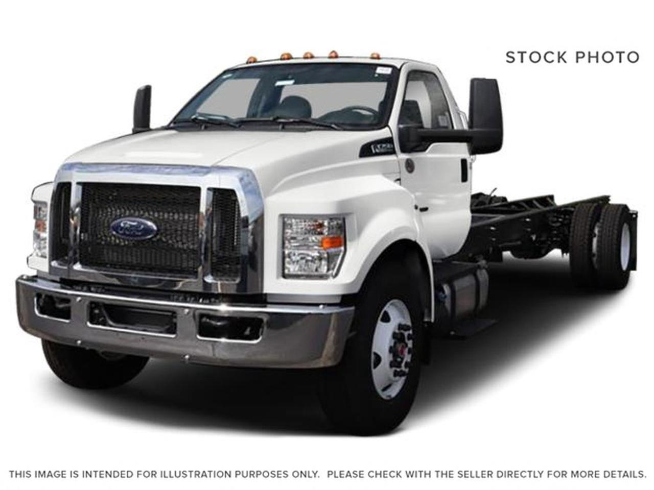 Used 2024 Ford Super Duty F-750 Straight Frame GAS BASE for sale in Camrose, AB