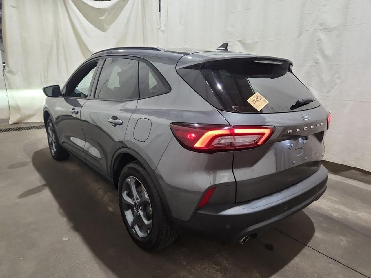 2025 Ford Escape ST-Line Photo3