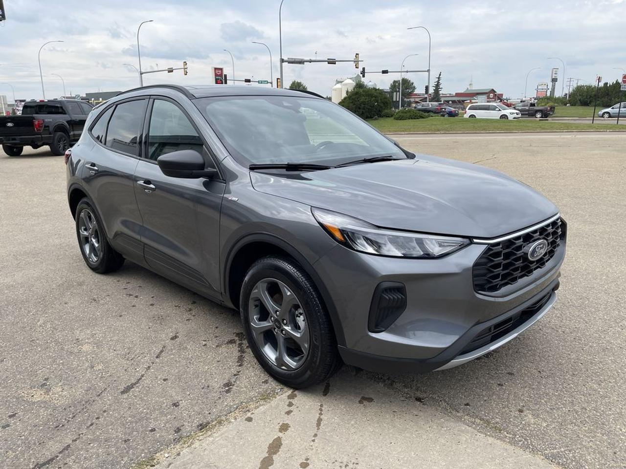 2025 Ford Escape ST-Line Photo0