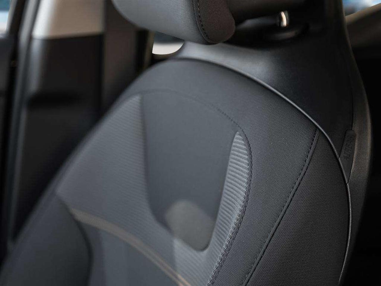 2026 Kia Niro HEV LX Photo