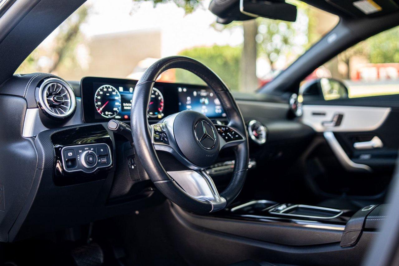 2025 Mercedes-Benz CLA-Class CLA 250 Photo