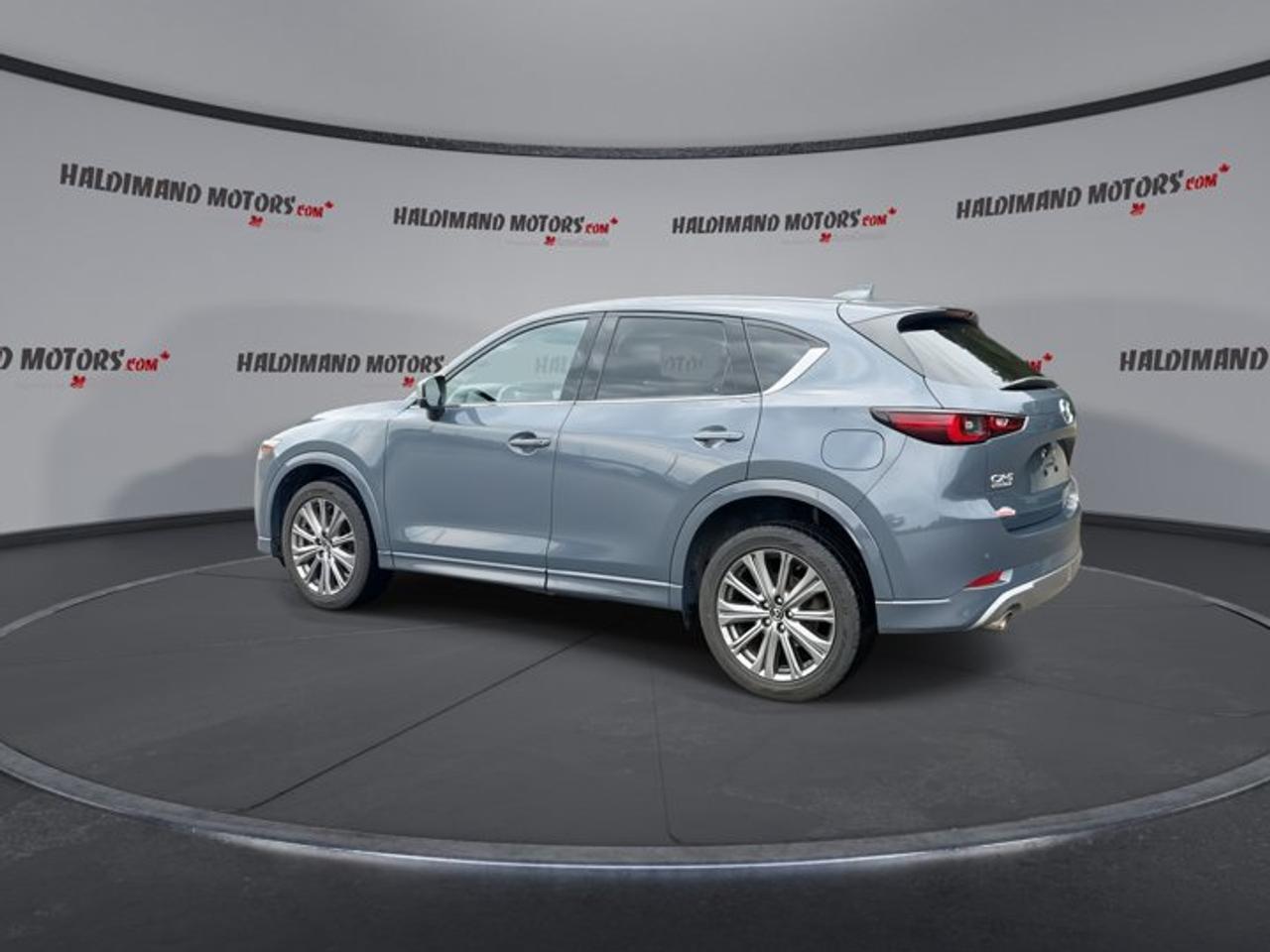 2024 Mazda CX-5 Signature AWD | Ventilated Seats | 360 Camera | Leather Seats Photo