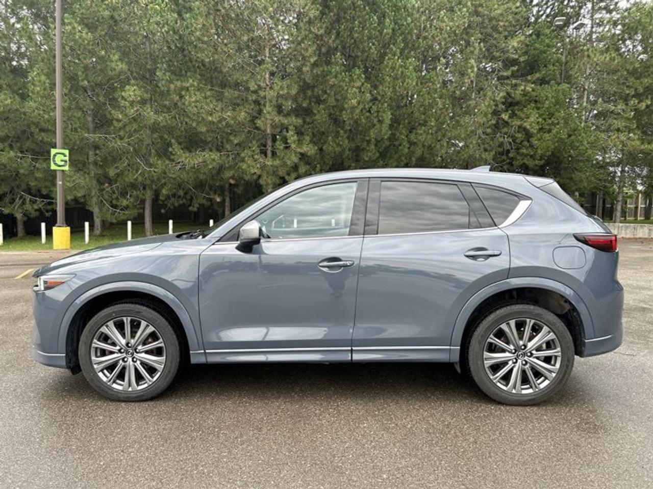 2024 Mazda CX-5 Signature AWD | Ventilated Seats | 360 Camera | Leather Seats Photo